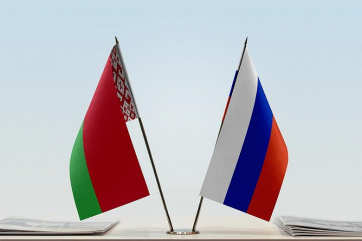Лукашенко счел продовольствие важнее нефти и карантина